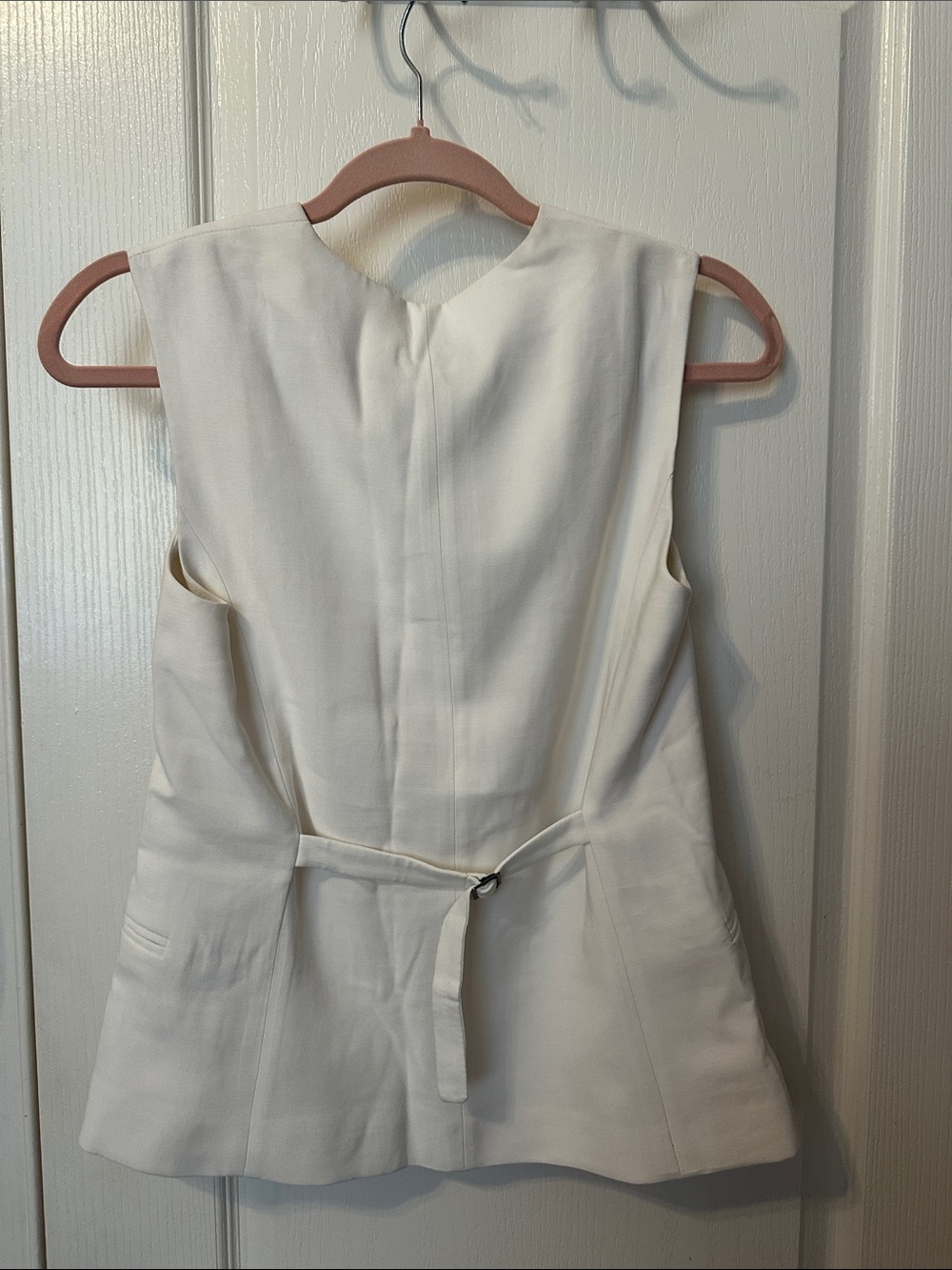 H&M Cream Vest with Contrast Buttons - Picture 5 of 7